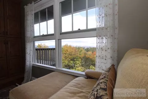 355 High Peak Dr, Boone, NC 28607 photo 3