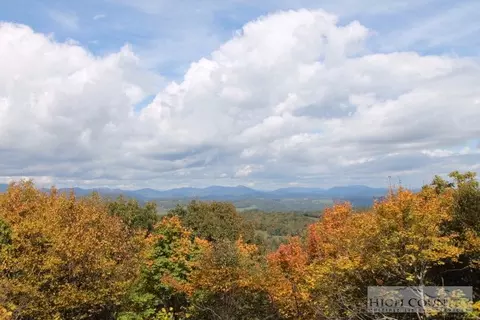 355 High Peak Dr, Boone, NC 28607 photo 2
