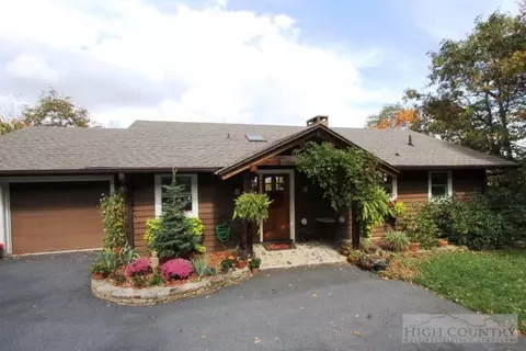 355 High Peak Dr, Boone, NC 28607 photo 1
