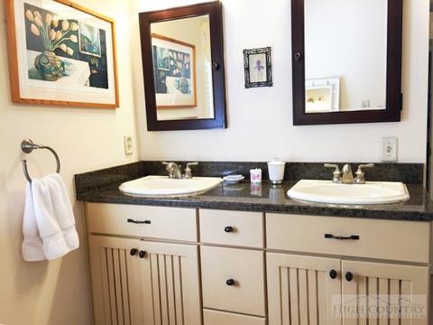 464 Schaffer Rd, Boone, NC 28607 photo 3