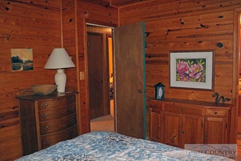 128 Trout Lk, Deep Gap, NC 28618 photo 8