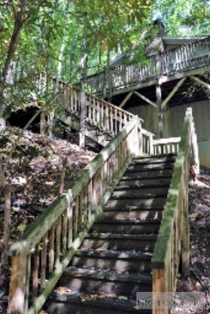 128 Trout Lk, Deep Gap, NC 28618 photo 11