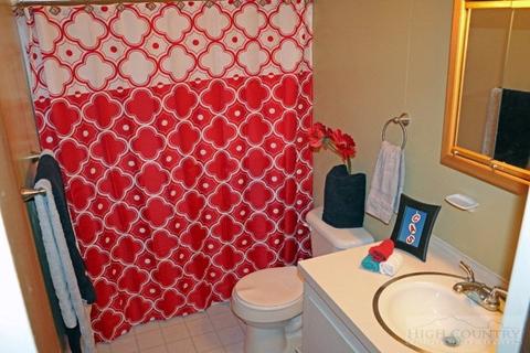 128 Trout Lk, Deep Gap, NC 28618 photo 17