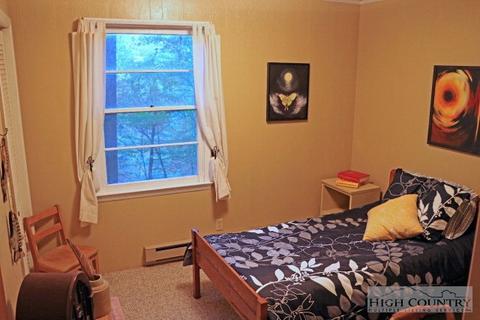 128 Trout Lk, Deep Gap, NC 28618 photo 12
