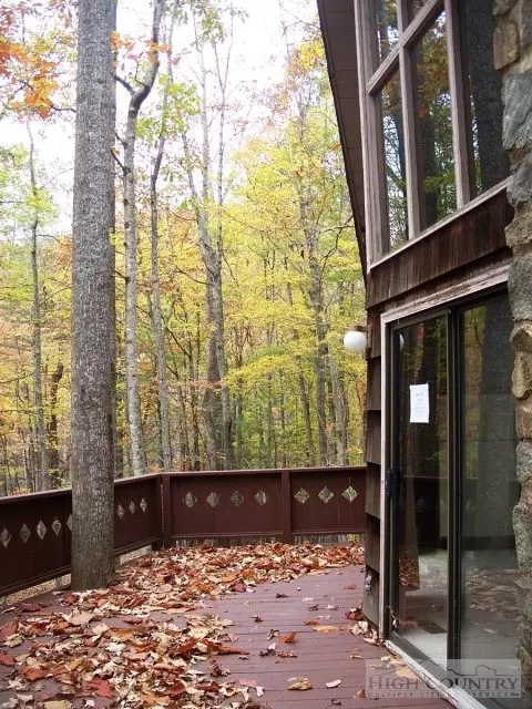 123 Saddle Ln, Deep Gap, NC 28618 photo 3