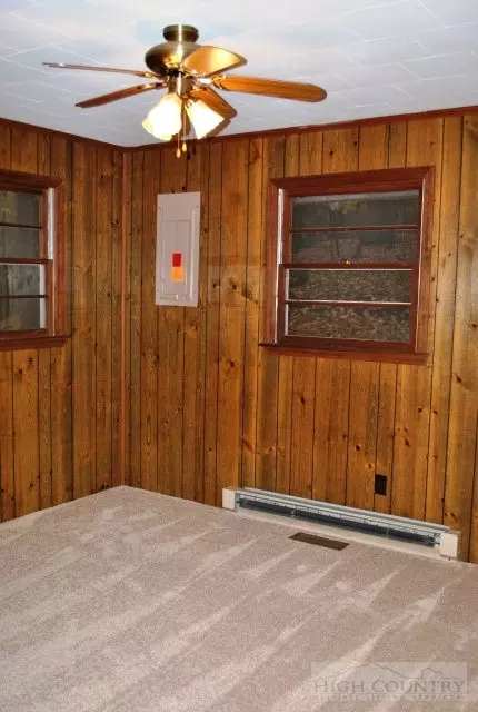 123 Saddle Ln, Deep Gap, NC 28618 photo 8