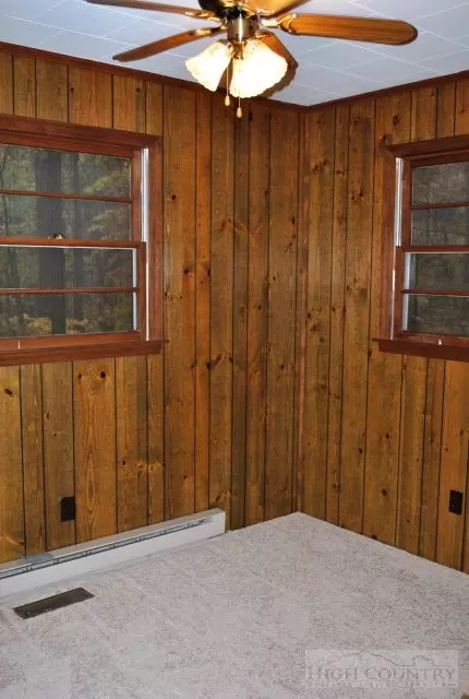 123 Saddle Ln, Deep Gap, NC 28618 photo 9