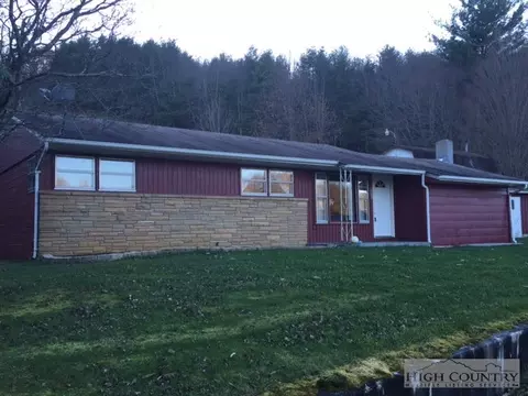 176 Villa Dr, Vilas, NC 28692 photo 1