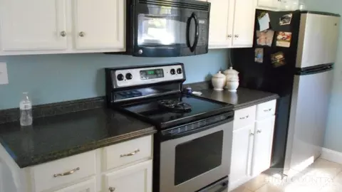 176 Villa Dr, Vilas, NC 28692 photo 9