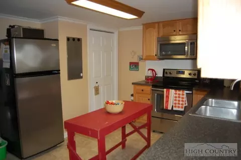 381 Smith Dixon Rd, Crumpler, NC 28617 photo 17