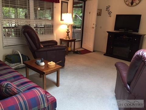 128 Hemlock Edge, Boone, NC 28607 photo 2
