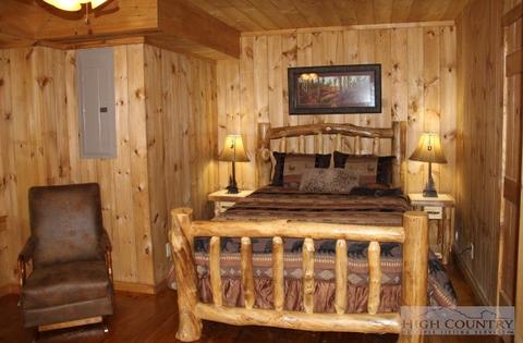 724 Stonebridge Ln, Todd, NC 28684 photo 4