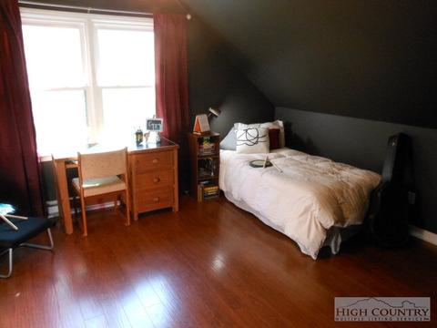 104 Jenwil Dr, Deep Gap, NC 28618 photo 6