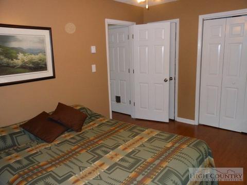 104 Jenwil Dr, Deep Gap, NC 28618 photo 4