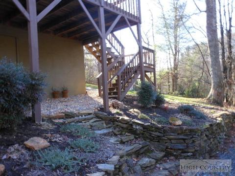 104 Jenwil Dr, Deep Gap, NC 28618 photo 13