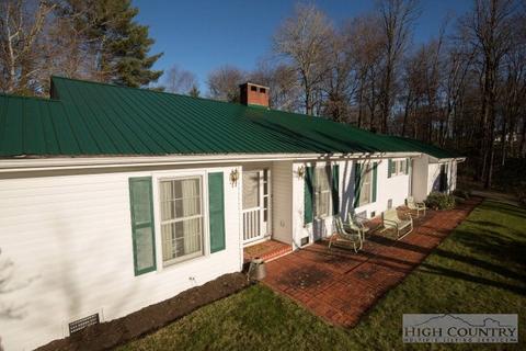 270 Brookside Dr, Boone, NC 28607 photo 2