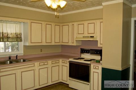 1205 Jerd Branch Rd, Lansing, NC 28643 photo 7