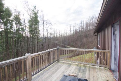 198 Eagles Path, Boone, NC 28607 photo 2