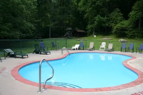 775 Meadow Rd, Ferguson, NC 28624 photo 9