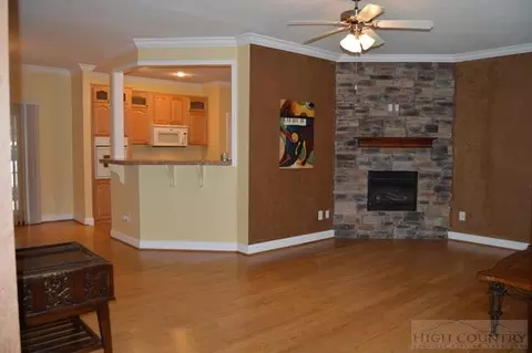 106 Oak Rd, Beech Mountain, NC 28604 photo 3