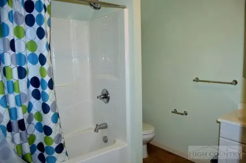 106 Oak Rd, Beech Mountain, NC 28604 photo 23