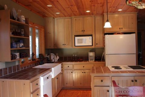 653 Laurel Knob Rd, Todd, NC 28684 photo 14