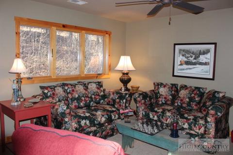 653 Laurel Knob Rd, Todd, NC 28684 photo 4