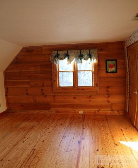 375 Deer Run Rd, Deep Gap, NC 28618 photo 7