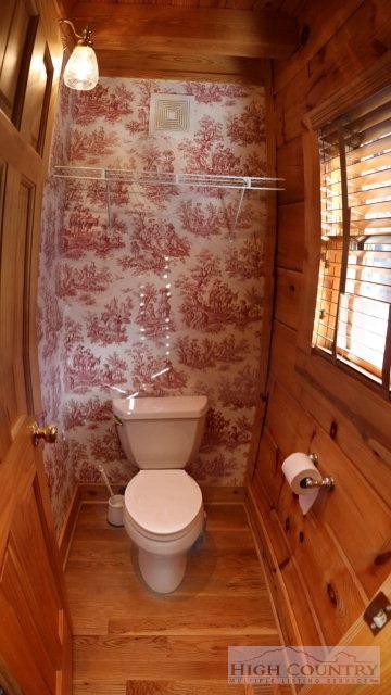 375 Deer Run Rd, Deep Gap, NC 28618 photo 3