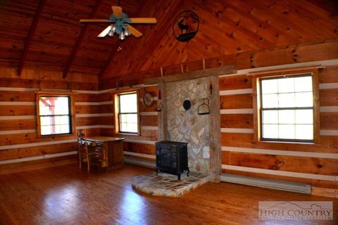 825 Bear Run Rd, Lansing, NC 28643 photo 11