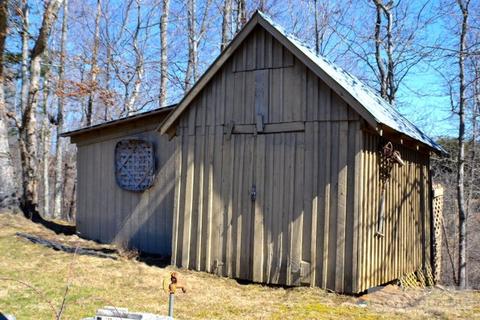 825 Bear Run Rd, Lansing, NC 28643 photo 8