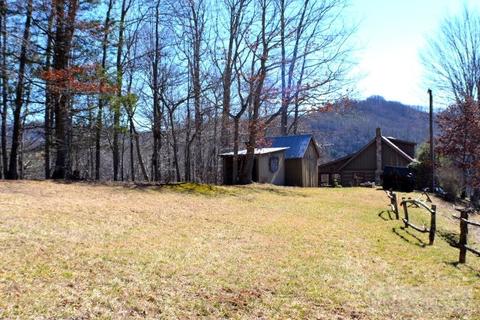 825 Bear Run Rd, Lansing, NC 28643 photo 10