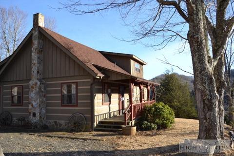 825 Bear Run Rd, Lansing, NC 28643 photo 2