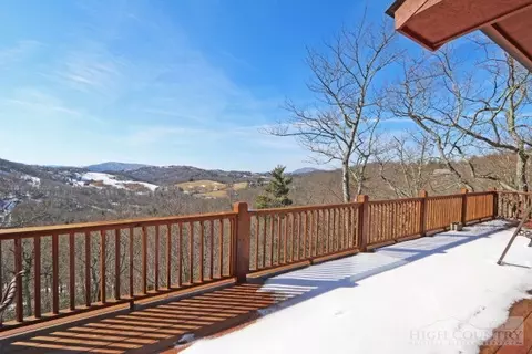 110 Regency Ln, Boone, NC 28607 photo 3