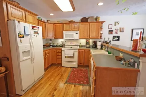 110 Regency Ln, Boone, NC 28607 photo 7