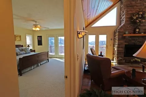 110 Regency Ln, Boone, NC 28607 photo 9