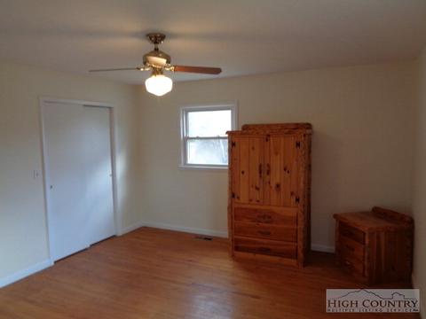 105 Main, Jefferson, NC 28640 photo 3