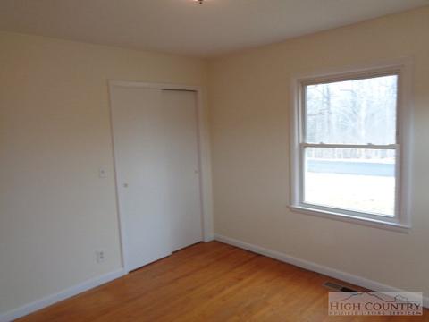 105 Main, Jefferson, NC 28640 photo 6