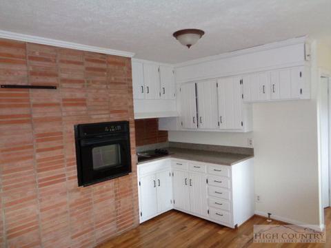 105 Main, Jefferson, NC 28640 photo 13