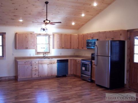 121 Hickory Knob, Deep Gap, NC 28618 photo 6