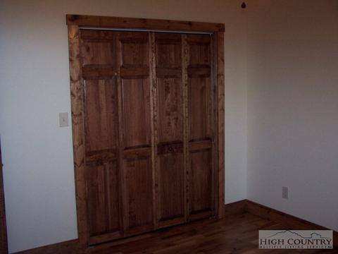121 Hickory Knob, Deep Gap, NC 28618 photo 11