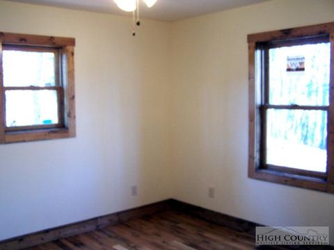 121 Hickory Knob, Deep Gap, NC 28618 photo 10