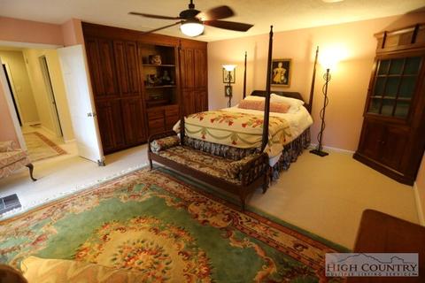 843 Forestridge Dr, Boone, NC 28607 photo 12