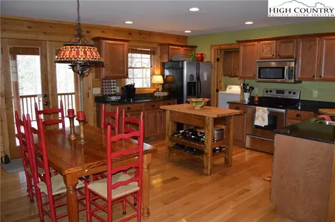131 Salamander Crk, Lansing, NC 28643 photo 9