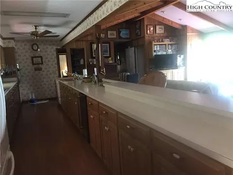 239 Mohawk, Newland, NC 28657 photo 7