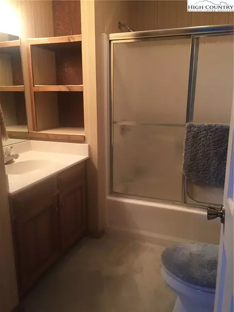 239 Mohawk, Newland, NC 28657 photo 11
