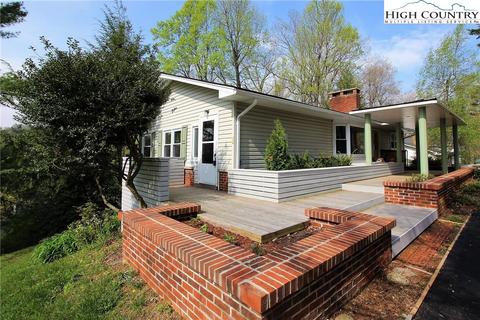 746 Stadium Dr, Boone, NC 28607 photo 4
