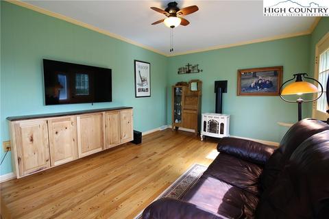 746 Stadium Dr, Boone, NC 28607 photo 18