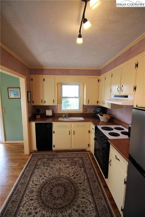 746 Stadium Dr, Boone, NC 28607 photo 15