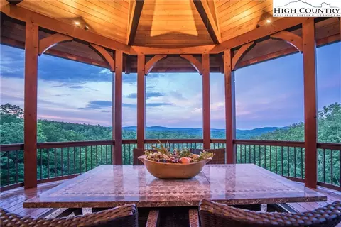 539 Nightshade Rd, Boone, NC 28607 photo 2